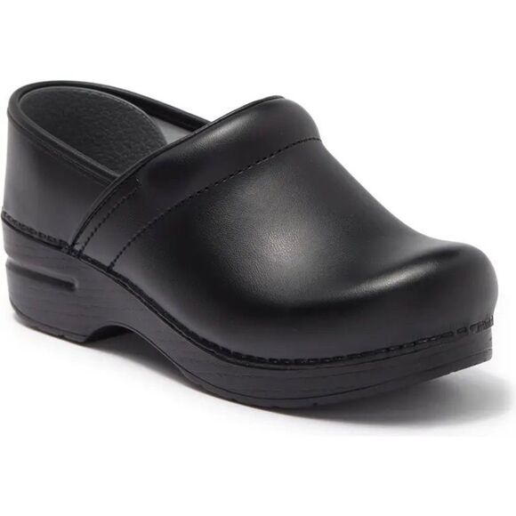 Dansko Black Leather Professional Clogs Sz 39/8.5=9 - Picture 1 of 10